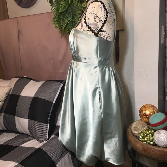 Jessica McClintock - Beautiful mint green jeweled breast formal mini dress - Picture 4 of 13